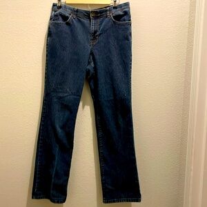 Style & Co ladies blue jeans Size 12, 78% cotton, relaxed fit. Pre-owned.